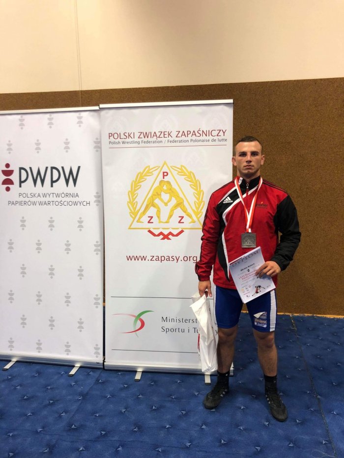  Funkcjonariusz SOP wywalczył srebro na Mistrzostwach Polski w zapasach.